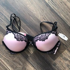 VS Push Up Bra NEW WITH TAG!